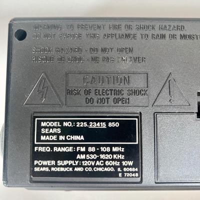 LOT 42L: Vintage Sears Roebuck Cassette AM/FM Clock Radio Model 225 23415 850