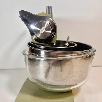 LOT 47K: 1970s Green Sunbeam “Mixmaster” Mixer, 12 Speed with Two Bowls & Mixer Pair