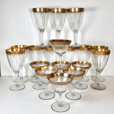 LOT 52K: Vintage Franciscan Style Gold Rimmed Glass Stemware