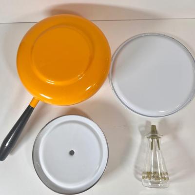 LOT 53K: Vintage 1970s Enamelware Floral Fondue Pot, Corelle Coordinates Ivy Stoneware Dishes, Coca Cola Glass, and More!