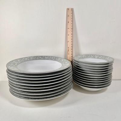 LOT 57K: Sango Imperial China Buckingham Pattern Green Dining & Tea Set