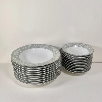 LOT 57K: Sango Imperial China Buckingham Pattern Green Dining & Tea Set