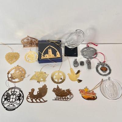 LOT 70L: Various Gold Doily Ornaments, Miniature Christmas Manger Figurines, Clear Acrylic Ornaments, & More