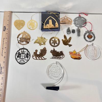 LOT 70L: Various Gold Doily Ornaments, Miniature Christmas Manger Figurines, Clear Acrylic Ornaments, & More