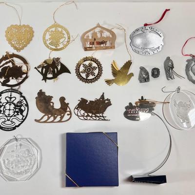 LOT 70L: Various Gold Doily Ornaments, Miniature Christmas Manger Figurines, Clear Acrylic Ornaments, & More