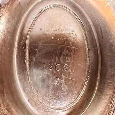 LOT 78L: WMA Rogers, Paul Revere Reproduction Oneida Silversmith Silver Plated Dining Set, Serving Trays, Bowls, Butter Dish, Basket,...