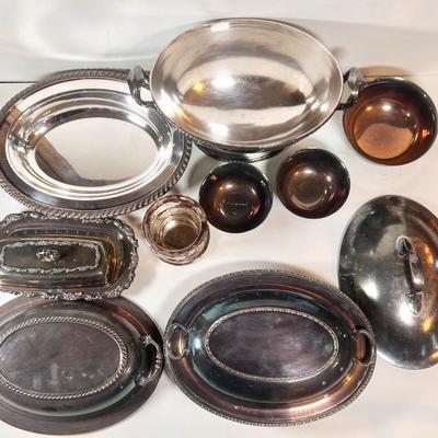 LOT 78L: WMA Rogers, Paul Revere Reproduction Oneida Silversmith Silver Plated Dining Set, Serving Trays, Bowls, Butter Dish, Basket,...