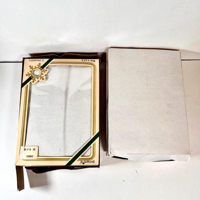 LOT 79L: Vintage Woolworth’s Glass Christmas Tree Ornaments, Shiny Brite, & More Glass Ornaments