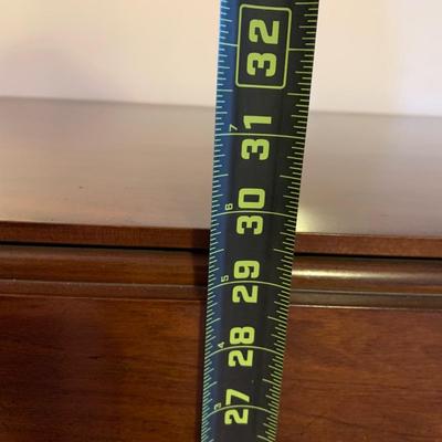 LOT 161 L: Gorgeous Henkel-Harris Trifold Gate Leg Drop Leaf Virginia Galleries Table