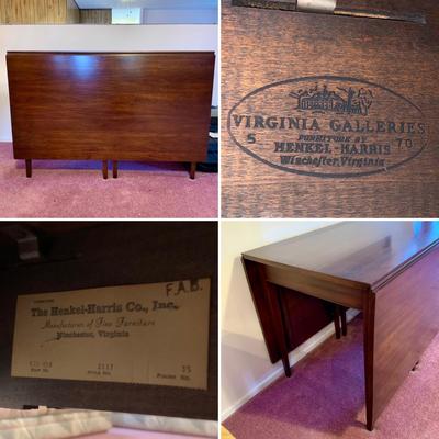 LOT 161 L: Gorgeous Henkel-Harris Trifold Gate Leg Drop Leaf Virginia Galleries Table