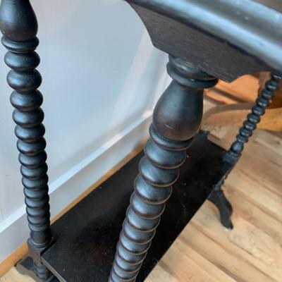 Antique Spindal Table