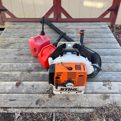 Stihl Backpack Blower & Two Gas Cans (SF-MG)