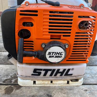 Stihl Backpack Blower & Two Gas Cans (SF-MG)
