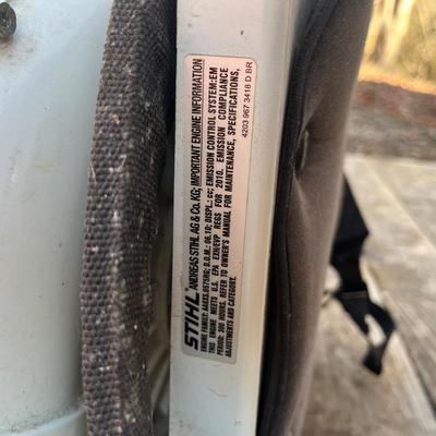 Stihl Backpack Blower & Two Gas Cans (SF-MG)