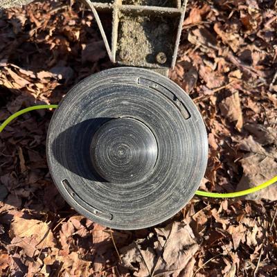 Stihl String Trimmer & Two Gas Cans (SF-MG)