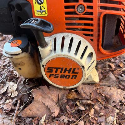 Stihl String Trimmer & Two Gas Cans (SF-MG)