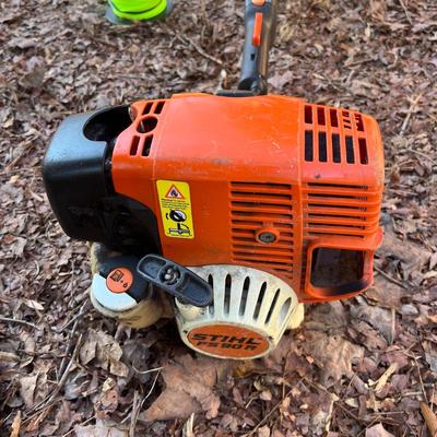 Stihl String Trimmer & Two Gas Cans (SF-MG)
