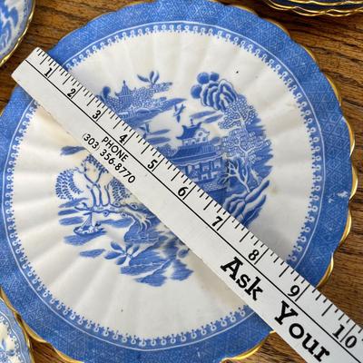 Lot 239 Blue Willow pattern Tuscan China - Made in England