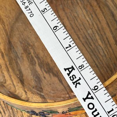 Lot 240 Fruit bowl and Lead crystal vase