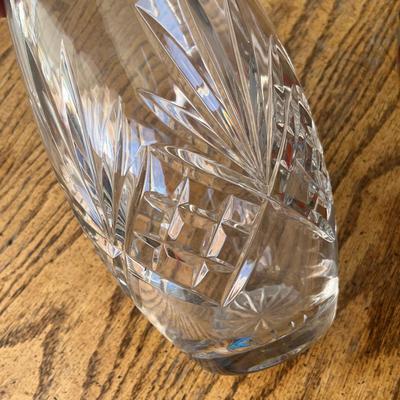 Lot 240 Fruit bowl and Lead crystal vase