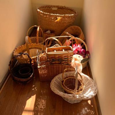 Lot of 21 Baskets including a 25’ x 18” large basket