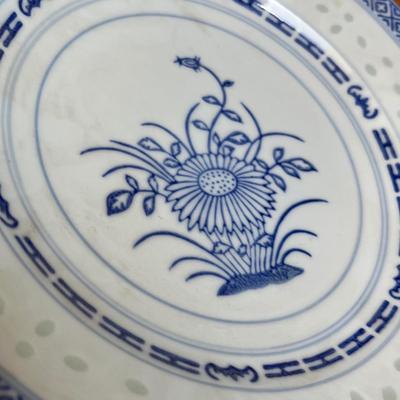 Lot 252 Oriental Rice Blue floral pattern china tea and bowl set