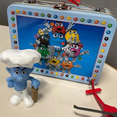 M&M small box, Smurf and helicopter