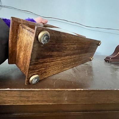 Lot 271 Mantle/ Table top Clock collection