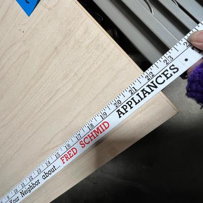 Lot 276 Metal 3 drawer cabinet