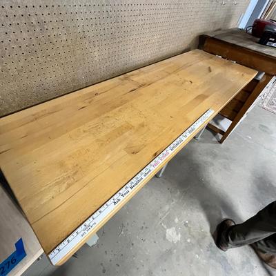 Lot 277 Garage workbench table