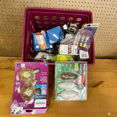 Lot 278 plastic milk crate of lightbulbs