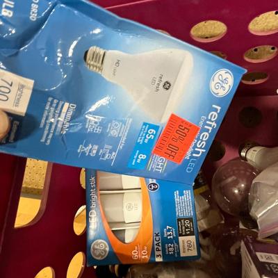 Lot 278 plastic milk crate of lightbulbs