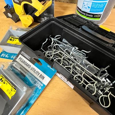 Lot 282 miscellaneous lot - painter mask roller, pig, mat, small utility tool box and more