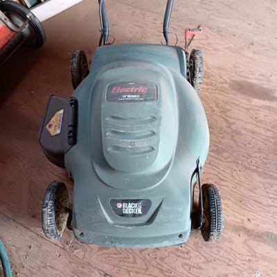 BLACK & DECKER ELECTRIC LAWN MOWER