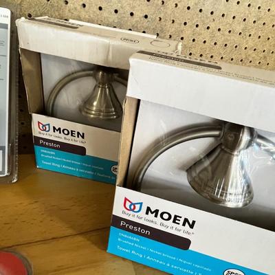 Lot 283 Moen hand towel rack, new smoke detector, ceiling fan remote