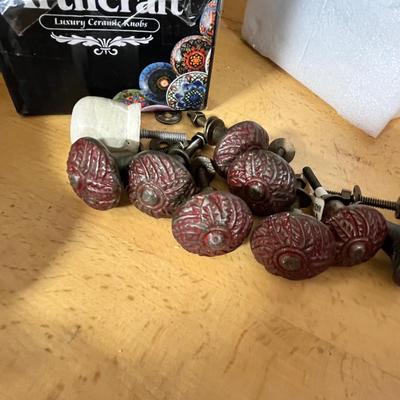 Lot 288 Various drawer pulls, knobs and handles - assorted colors and sizes