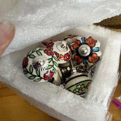 Lot 288 Various drawer pulls, knobs and handles - assorted colors and sizes