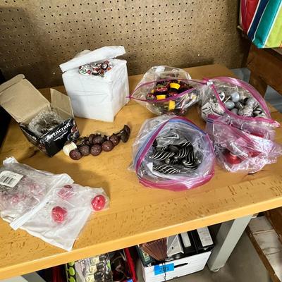 Lot 288 Various drawer pulls, knobs and handles - assorted colors and sizes