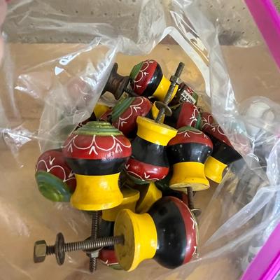 Lot 288 Various drawer pulls, knobs and handles - assorted colors and sizes