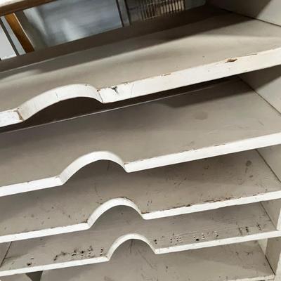 Lot 290 work table with 5 shelves