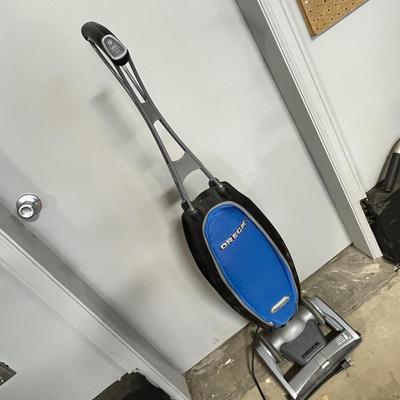 Lot 298 Oreck Vacuum