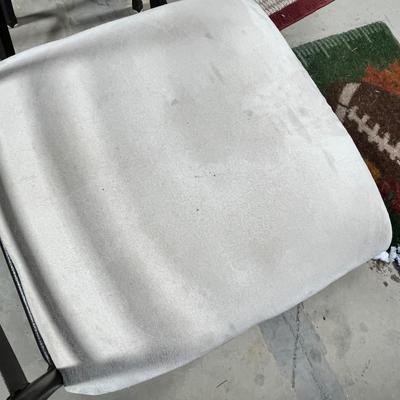 Lot 302 metal chair with white seat and metal stool counter height