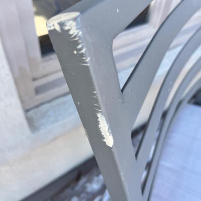 Lot 303 4 patio chairs - grey cushions