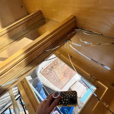 Lot 317 mirrored cabinet (top piece to a hutch) glass is broken