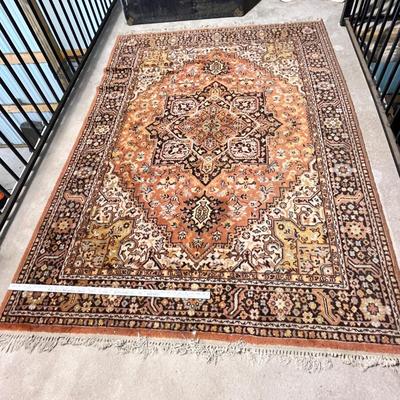 Lot 319 orange area rug (good condition) possibly kerestan