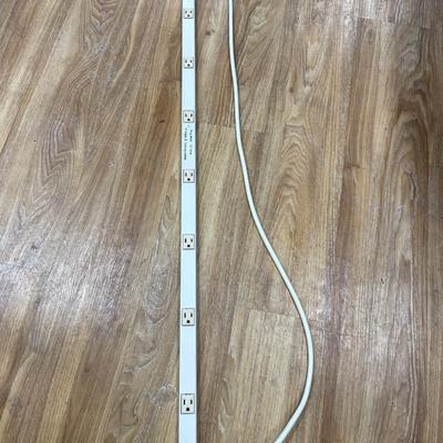 8 three prong outlets