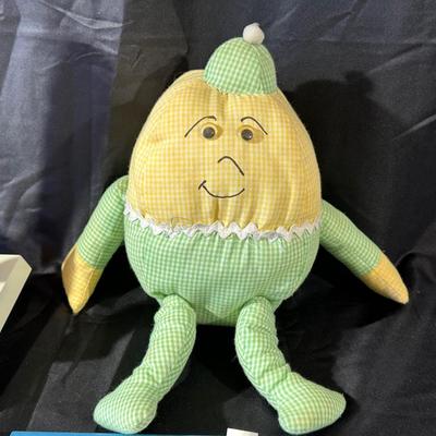 Vintage Children’s Bedroom Decor including a Knickerbocker and More!