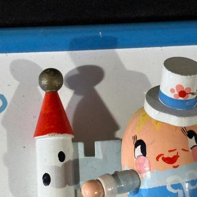 Vintage Children’s Bedroom Decor including a Knickerbocker and More!