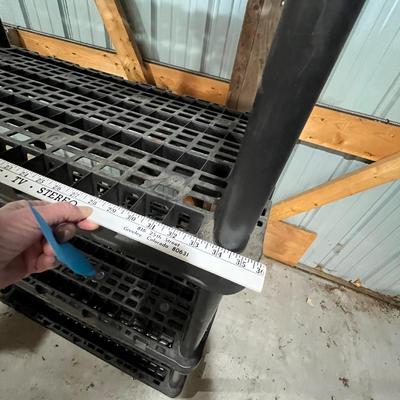 Lot 353 Tall Rubbermaid Shelf