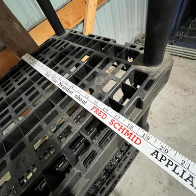 Lot 353 Tall Rubbermaid Shelf